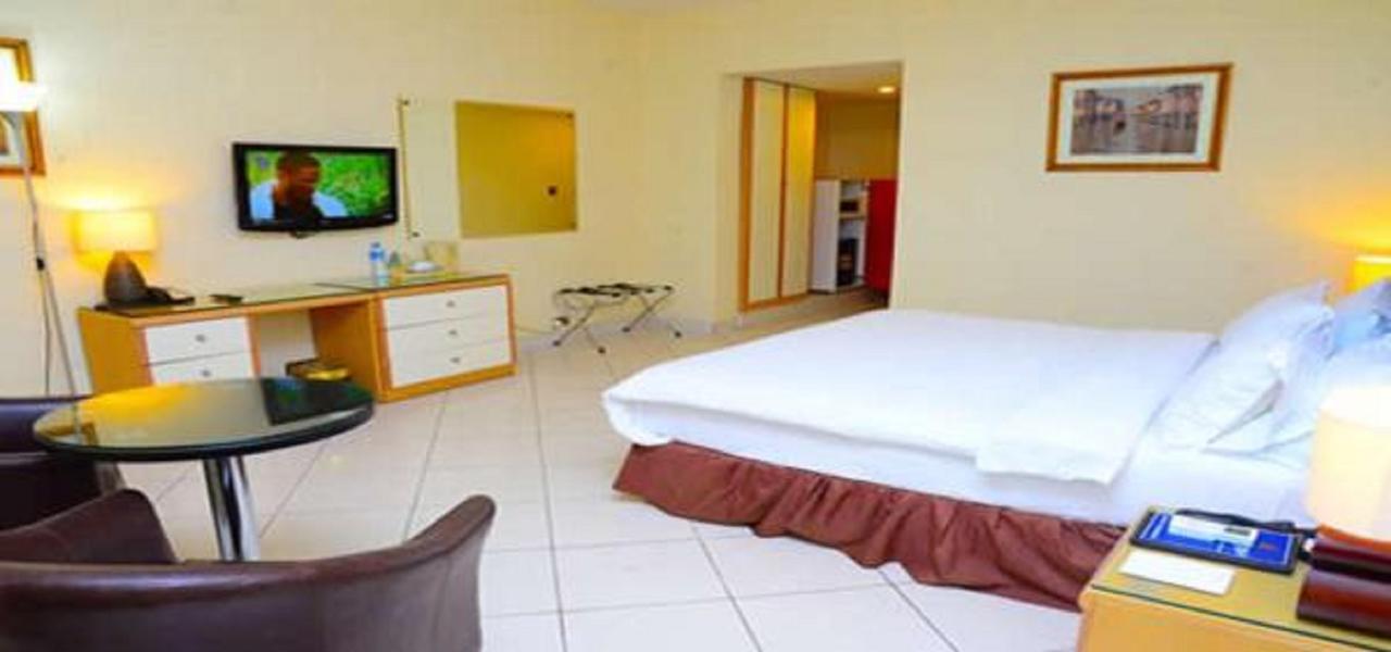 Golden Royale Hotel Enugu Exterior photo