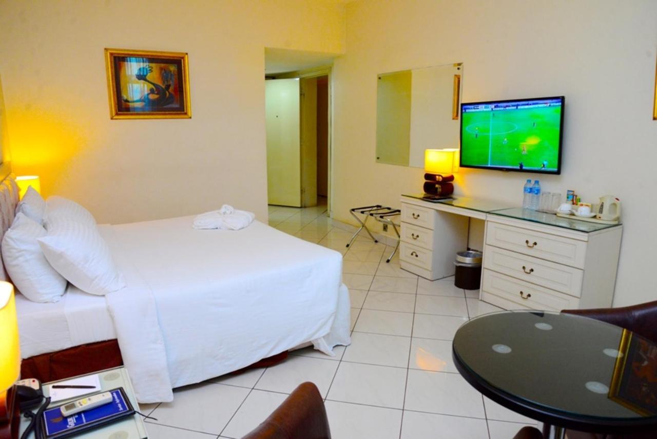 Golden Royale Hotel Enugu Exterior photo