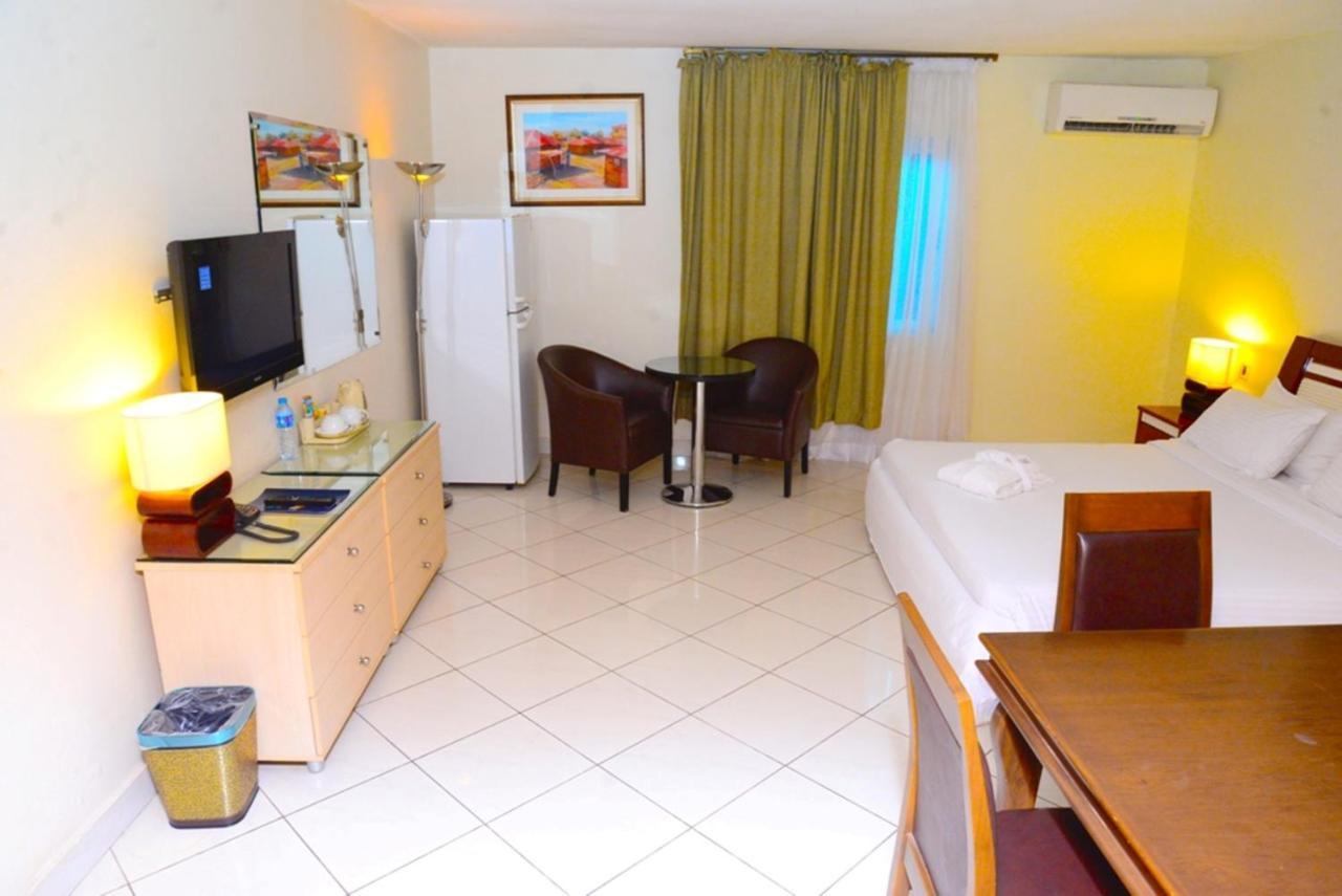 Golden Royale Hotel Enugu Exterior photo