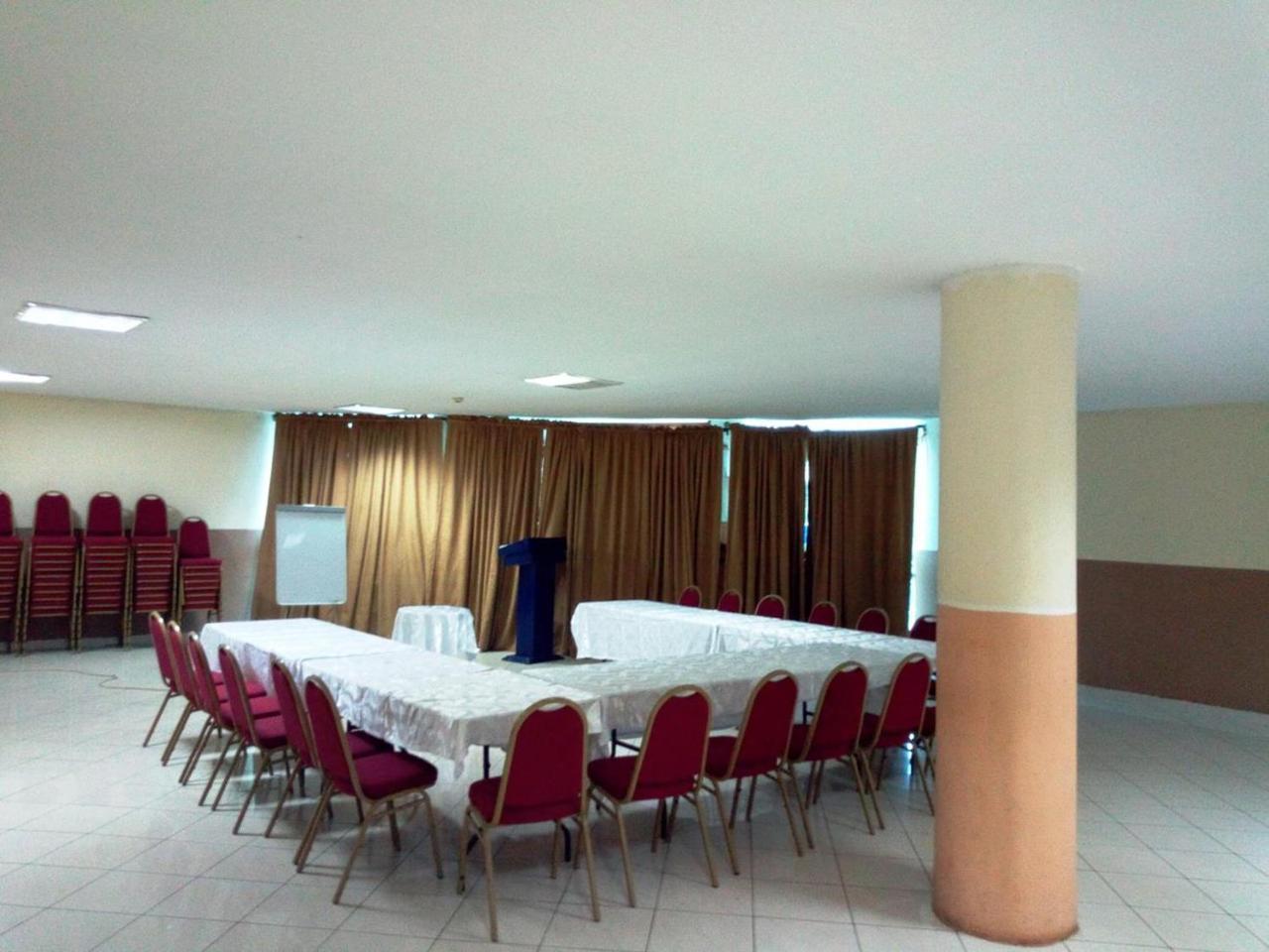 Golden Royale Hotel Enugu Exterior photo