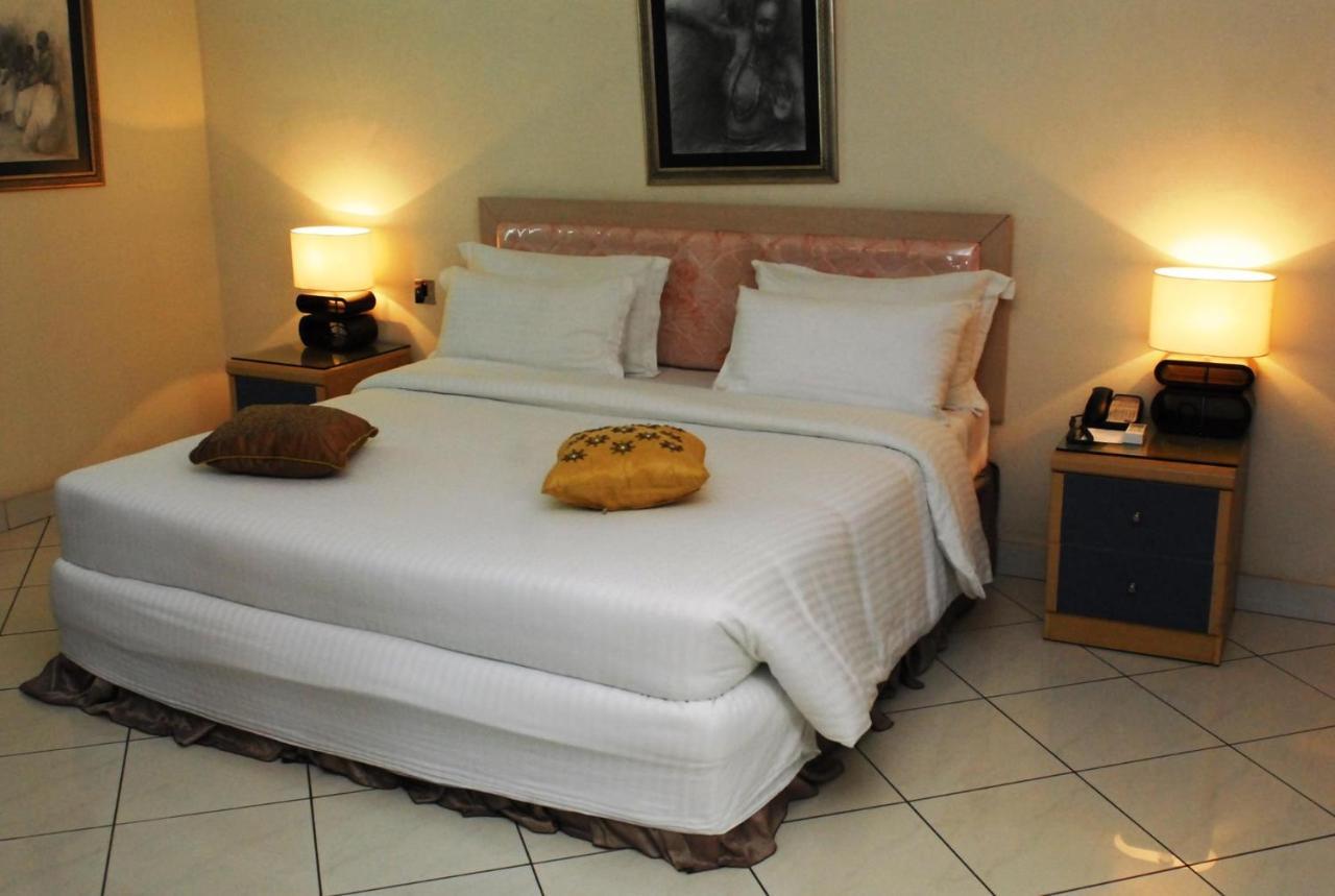 Golden Royale Hotel Enugu Exterior photo